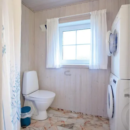 Lovely In With Wifi Holiday home *