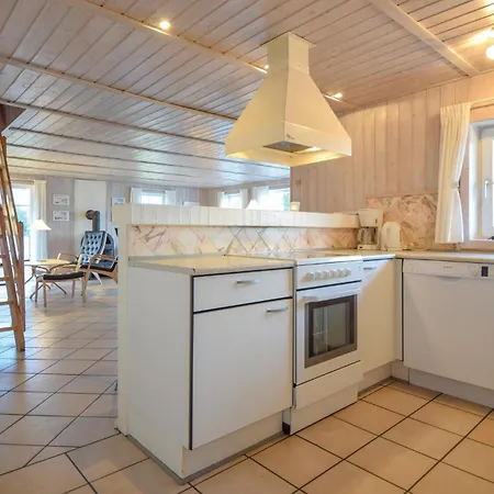 Lovely In With Wifi Holiday home